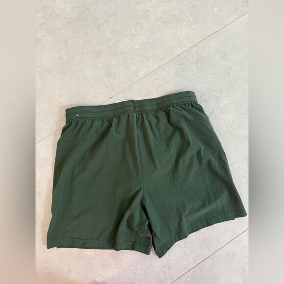 NWOT NIKE DRI FIT Dark Green Athletic Shorts - Picture 4 of 4